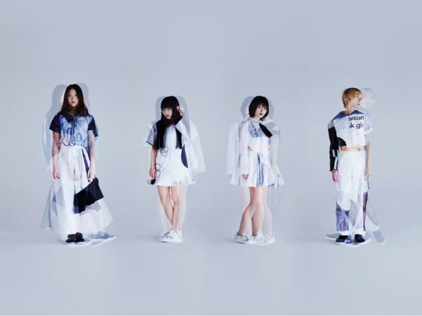 新曲「Fiction」は、今の私たちだからこそ歌える曲 - Real Sound｜リアルサウンド