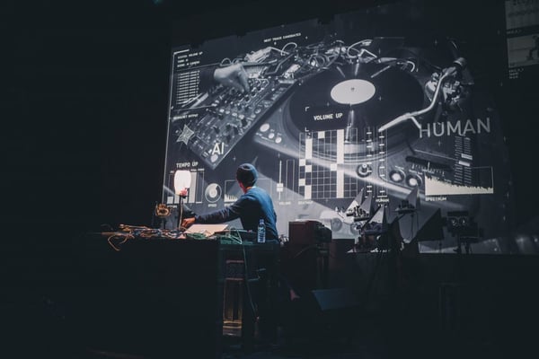 AI DJ PROJECT – A dialogue between AI and a human | Qosmo, Inc. – コズモ