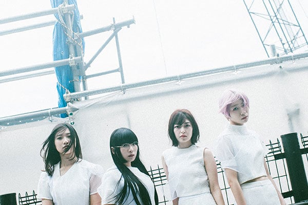 Maison book girl「umbla」インタビュー｜長い夜が明けた先に、広がっていた“闇色の朝” - 音楽ナタリー 特集・インタビュー