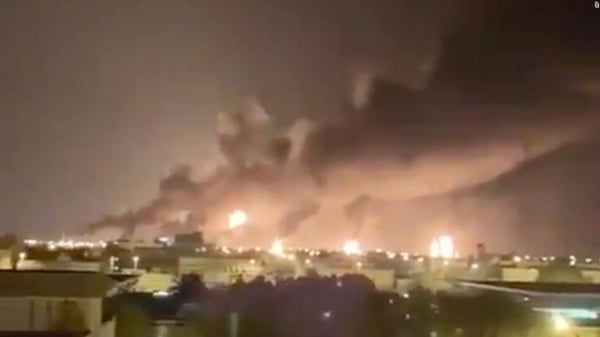 CNN.co.jp : サウジの石油施設にドローン攻撃、生産半減　フーシが犯行声明